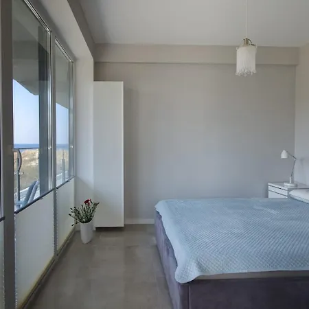 Amon Darlowek Emilia Strupiechowska דירה *