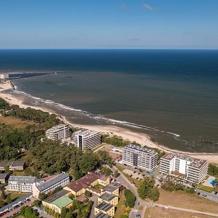 Amon Darlowek Emilia Strupiechowska