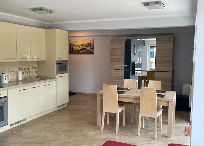 Amon Darłówek Emilia Strupiechowska