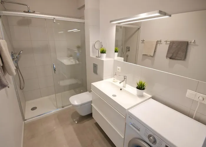 Amon Darłówek Emilia Strupiechowska Apartamento *