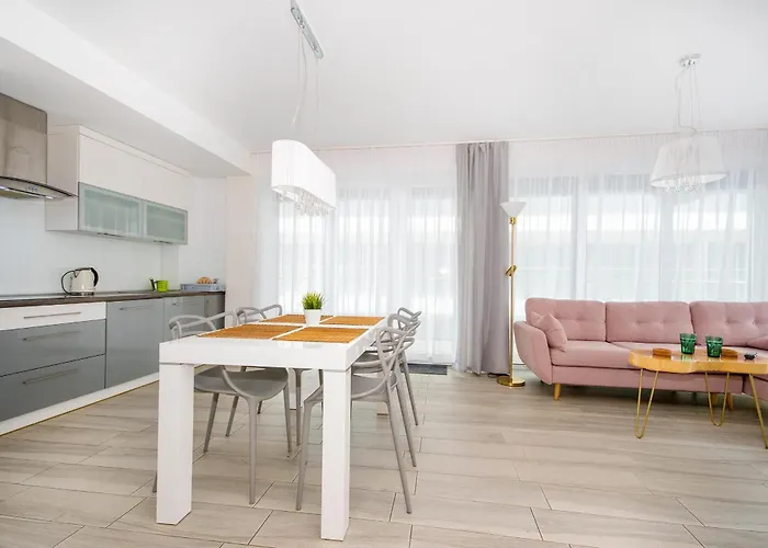 Amon Darłówek Emilia Strupiechowska * Darlowo